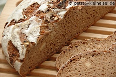 Roggenbrot mit Altbrot