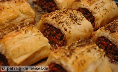 Aus dem Libanon: Filo-Röllchen mit Lamm